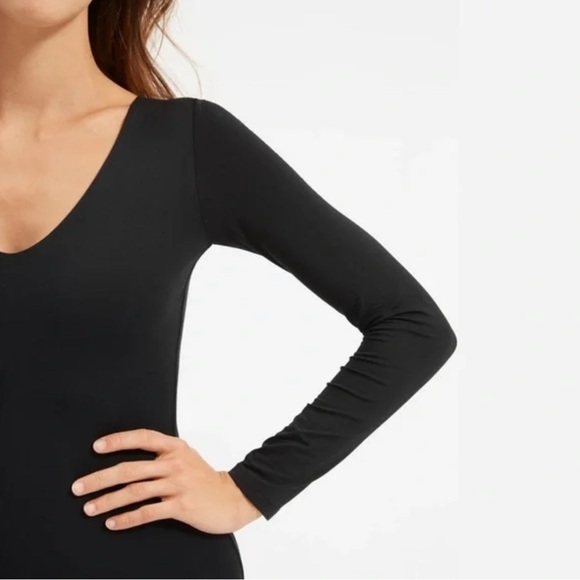 Everlane The V Neck Long Sleeve Body Suit Thong in Black, size Small - Picture 9 of 10